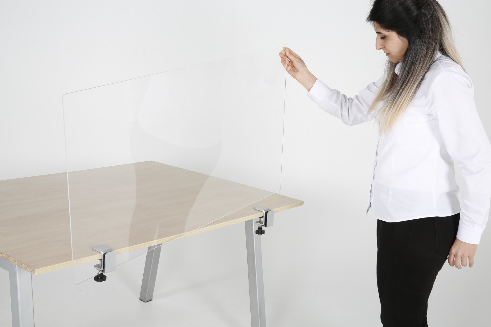COVID-19 - Kit de pinces pour délimitation de table